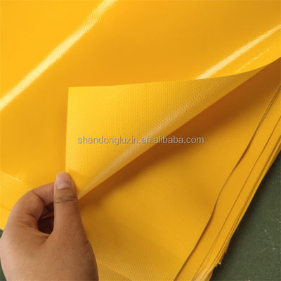 UV-gestabiliseerde PVC-gecoate tralies voor zware vrachtwagens