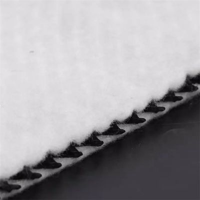 3D-plastic drainage geocomposite met 8 mm x 6 mm geonet en langvezel geotextiel