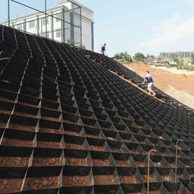 Plastic HDPE Geocell voor hellingsbescherming in zwartkleurig hotelgrid Geo Cell