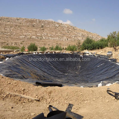 Waterdichte HDPE-geomembranen voor stortplaatsen Lengte 50-200 m Dikte 0,3 mm-3,0 mm Duurzaam