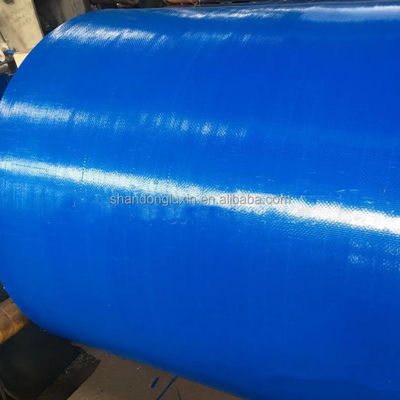 Polyethyleen materiaal Zonnebranddoek 4x6m Grootte voor regenbestendig en UV-bescherming
