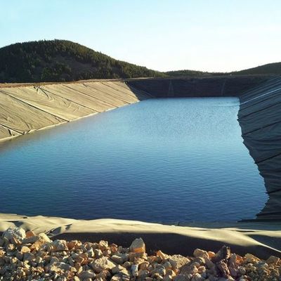 40mil LLDPE waterdicht EDPM PEHD LDPE HDPE Smooth Roll Dam Pond Geomembrane Liner voor zwembad 0.15mm