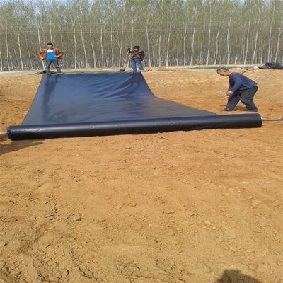 0.5mm 1mm 1.5mm 2mm HDPE Geomembrane voor visvijvers in industriële ontwerpstijl