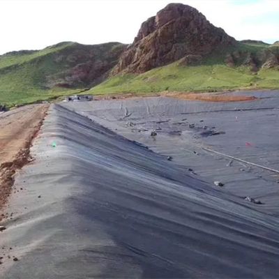 Zwart glanzend geomembraan 1,5 mm/2,0 mm HDPE-liner voor ondoordringbare plasticsdamvoeringen