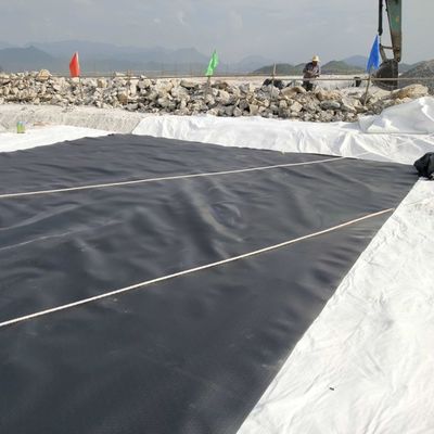 Zwart glanzend geomembraan 1,5 mm/2,0 mm HDPE-liner voor ondoordringbare plasticsdamvoeringen