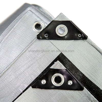 Waterdichte PVC-plastic terpenbedekkingen voor vrachtwagens en auto's in Vietnam betaalbaar