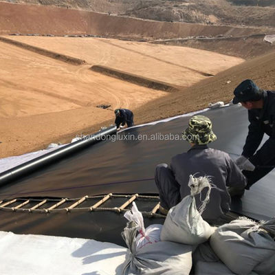 Dikte 0,3 mm-3,0 mm 50-200 m Lengte HDPE Geomembrane voor vishouderij tank vijver Liner