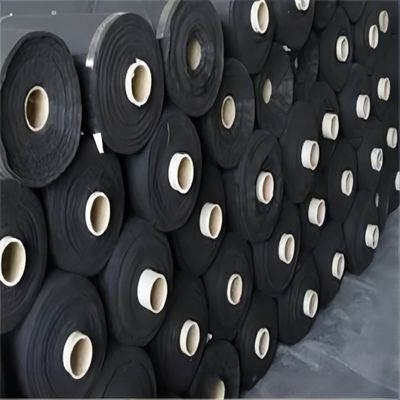 Glanzige geomembrane voor visvijverbekleding 0,5 mm 1 mm 2 mm Dikte Dubbel glad oppervlak