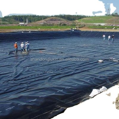 Glanzige geomembraan Ruwe geomembraan Samengestelde geomembraan 1 mm 2 mm voor buitenpoelen