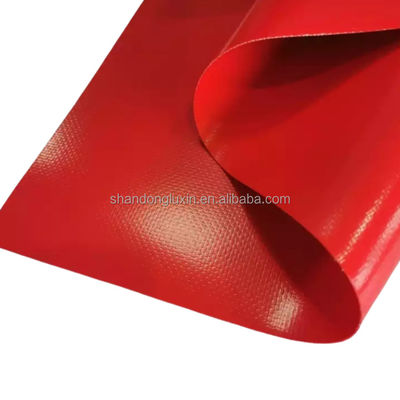 650 gsm PVC bedekte tralies voor vrachtwagen tenten Garens Aantal 500D-1500D Plastic Canvas Roll