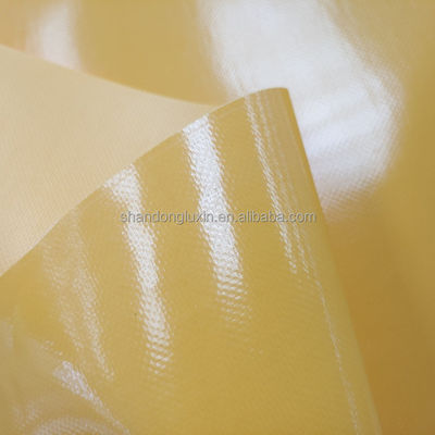 Zonnebestendige PVC-doek 500D*200D Garensgetal voor het bedekken van landbouwproducten