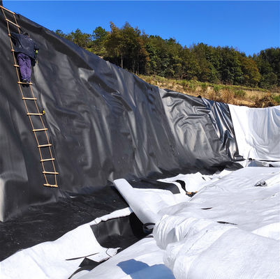 Glanzige en duurzame HDPE-reservoirvoering voor drinkwaterreservoirs in zwarte kleur
