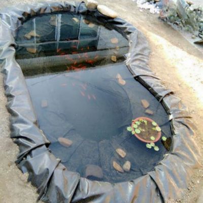 0.5mm 1mm HDPE gladde geomembraan voor wateropslagtanks Modern ontwerp Lengte 50-200m