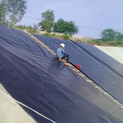 ASTM GRI-GM13 Standaard Geomembrane voor kunstmatige zeetankdam en stortplaats