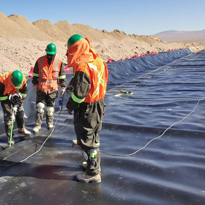 Dubbele gladde oppervlakte 0,5 mm vishouderij vijver voering met waterdichte geomembraan